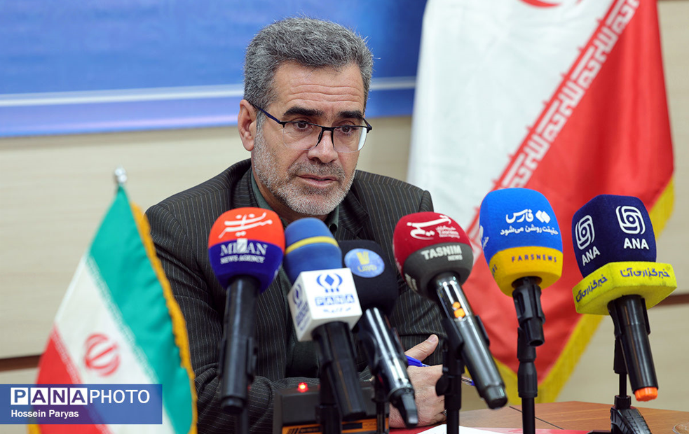 نشست خبری رئیس پژوهشگاه مطالعات آموزش و پرورش با موضوع گراميداشت هفته پژوهش برگزار شد.